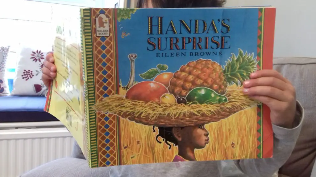 Handa's Surprise - Looking for multicultural books for your children? This list features 25+ of the best diversity books about race and culture for the kids in your family or your classroom.